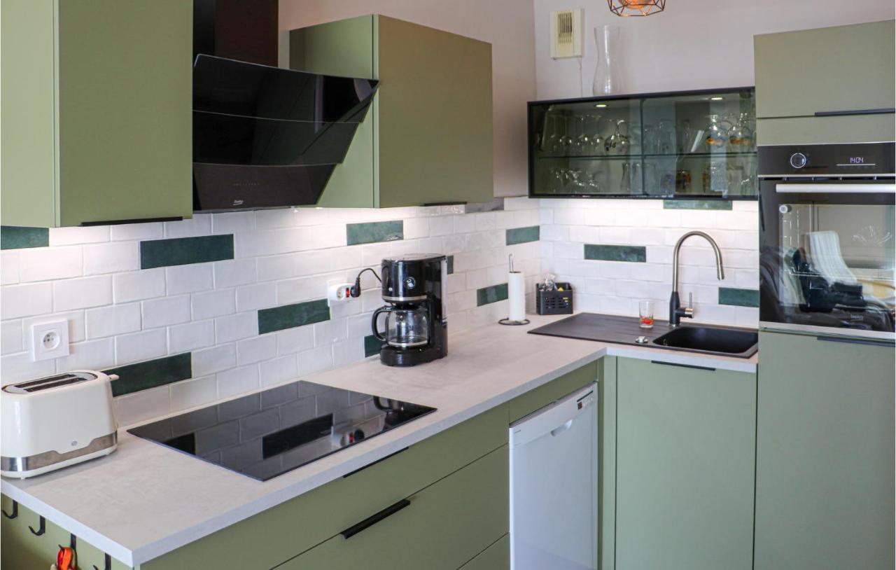 Gorgeous Apartment In Wimereux With Kitchen Extérieur photo